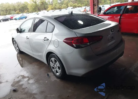 2018 Kia Forte Lx из США, поврежденный, VIN 3KPFL4A7XJE234966